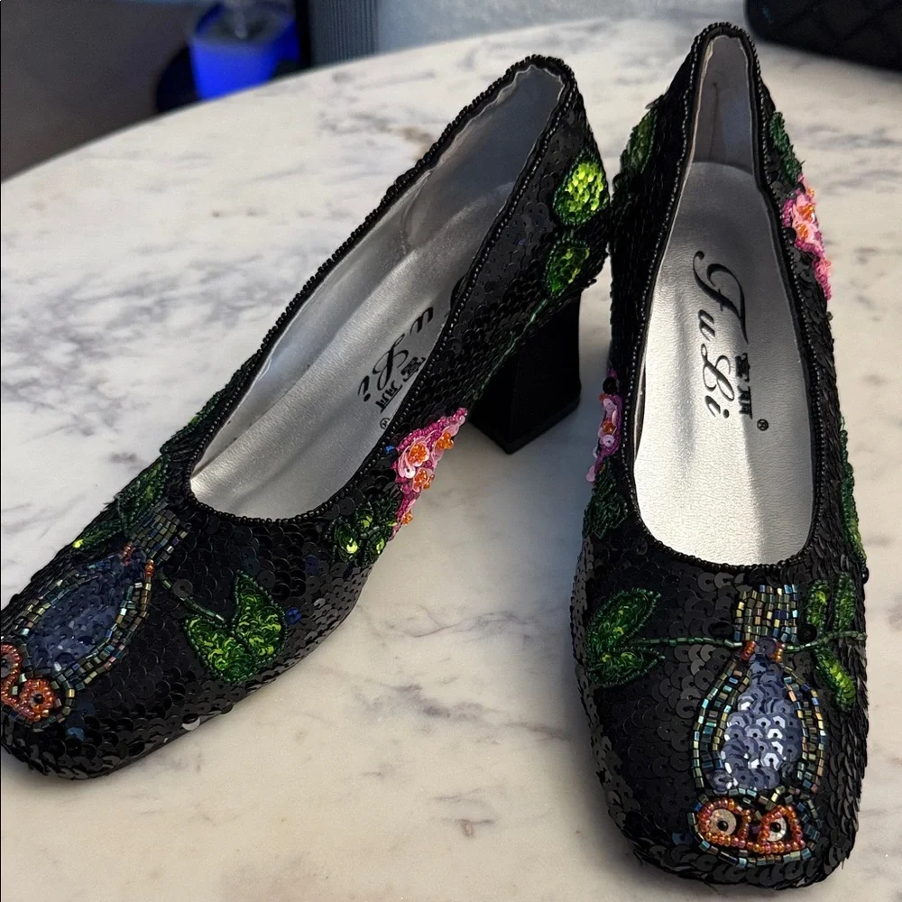 Black Sequin Embellished Women's Shoes - Picture 1 of 7